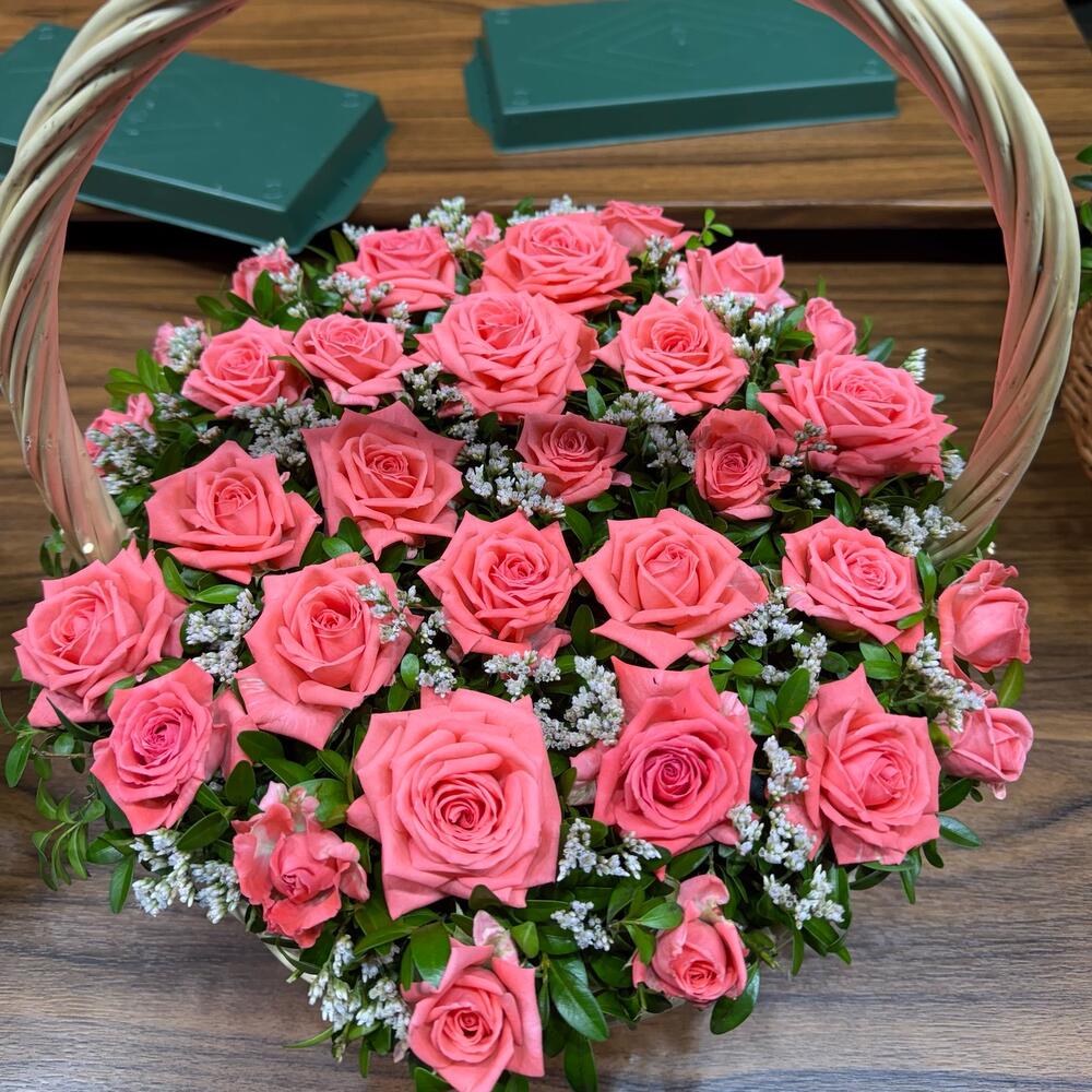 Корзина с цветами