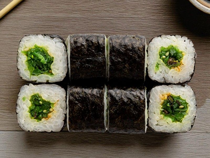 Ролл с чукой