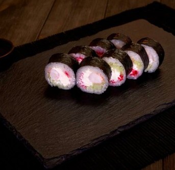 Ролл с креветкой