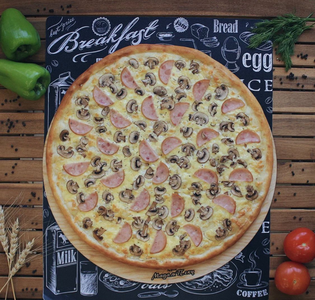 С ветчиной и грибами 30см