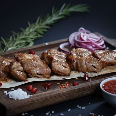 Шашлык из cвинoй шейки