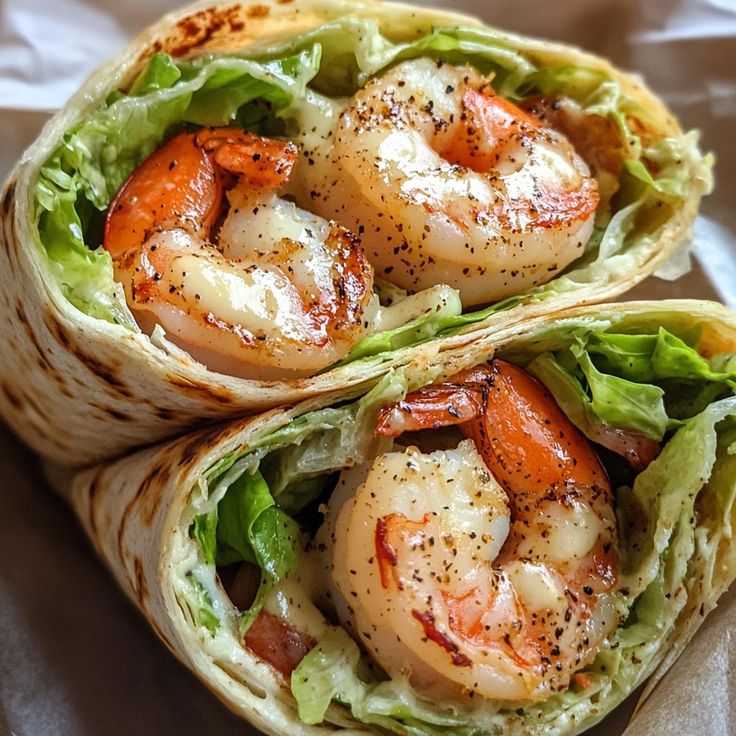 Шаурма с креветками в соусе Sweet chilli и пармезаном 