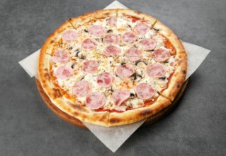 Пицца с Ветчиной и грибами