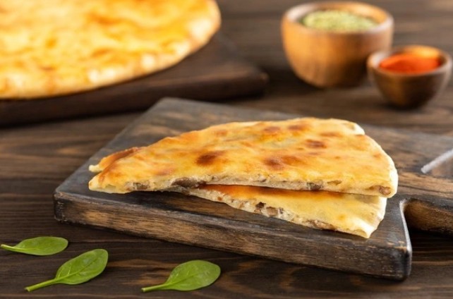 Осетинский пирог с курицей и грибами 25