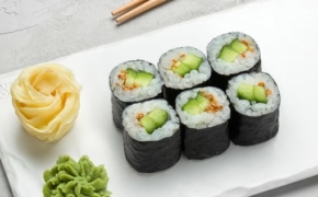 Мини ролл с огурцом