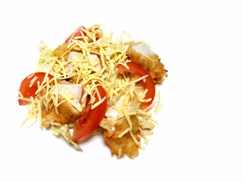 салат Цезарь с курицей