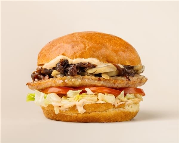 Русский бургер с грибами и свиной котлетой