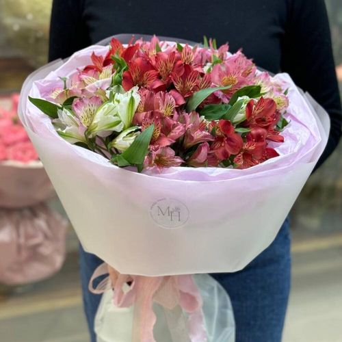 Букет из альстрамерий 