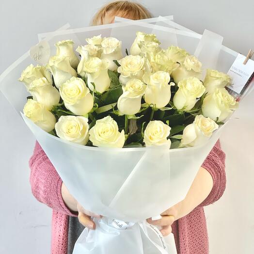 Букет из белых премиальных роз «Мондиаль»