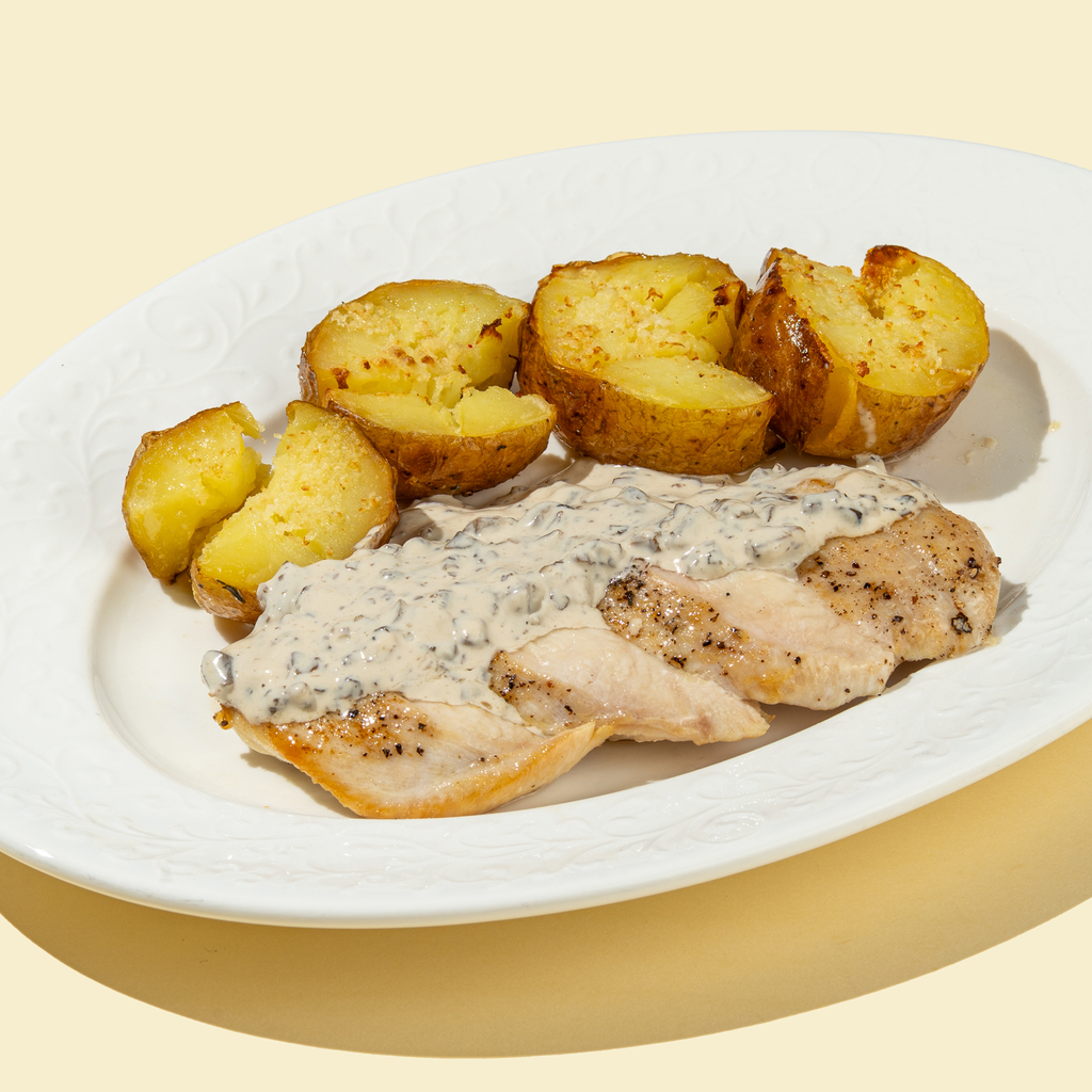 Курочка  по-домашнему с мятым картофелем