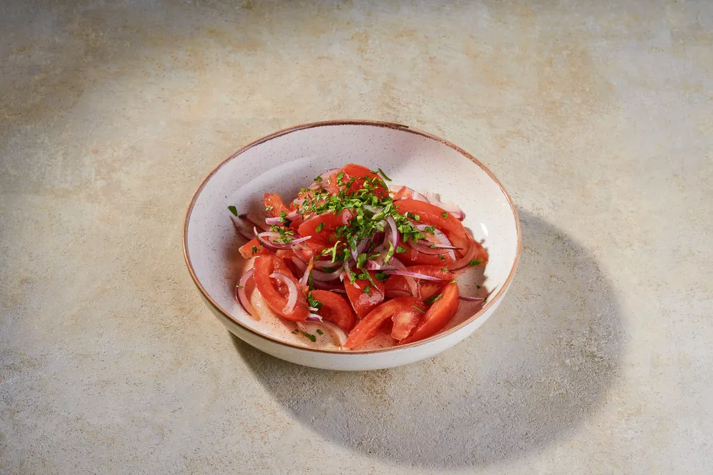 Мцване с томатами