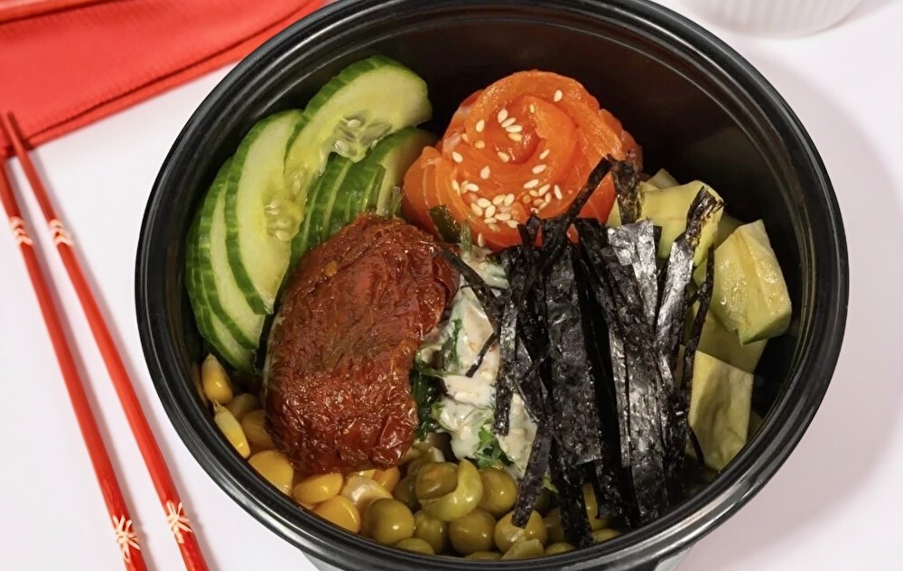 Пoке с лoсосем