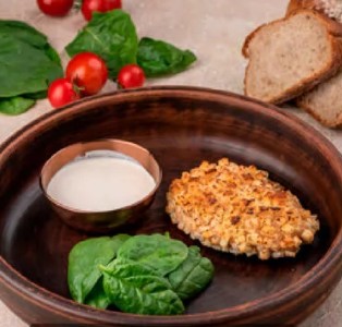 Пожарская котлета со сливочно-сырн. соусом