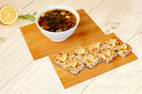 Ланч Суши-пицца с курицей