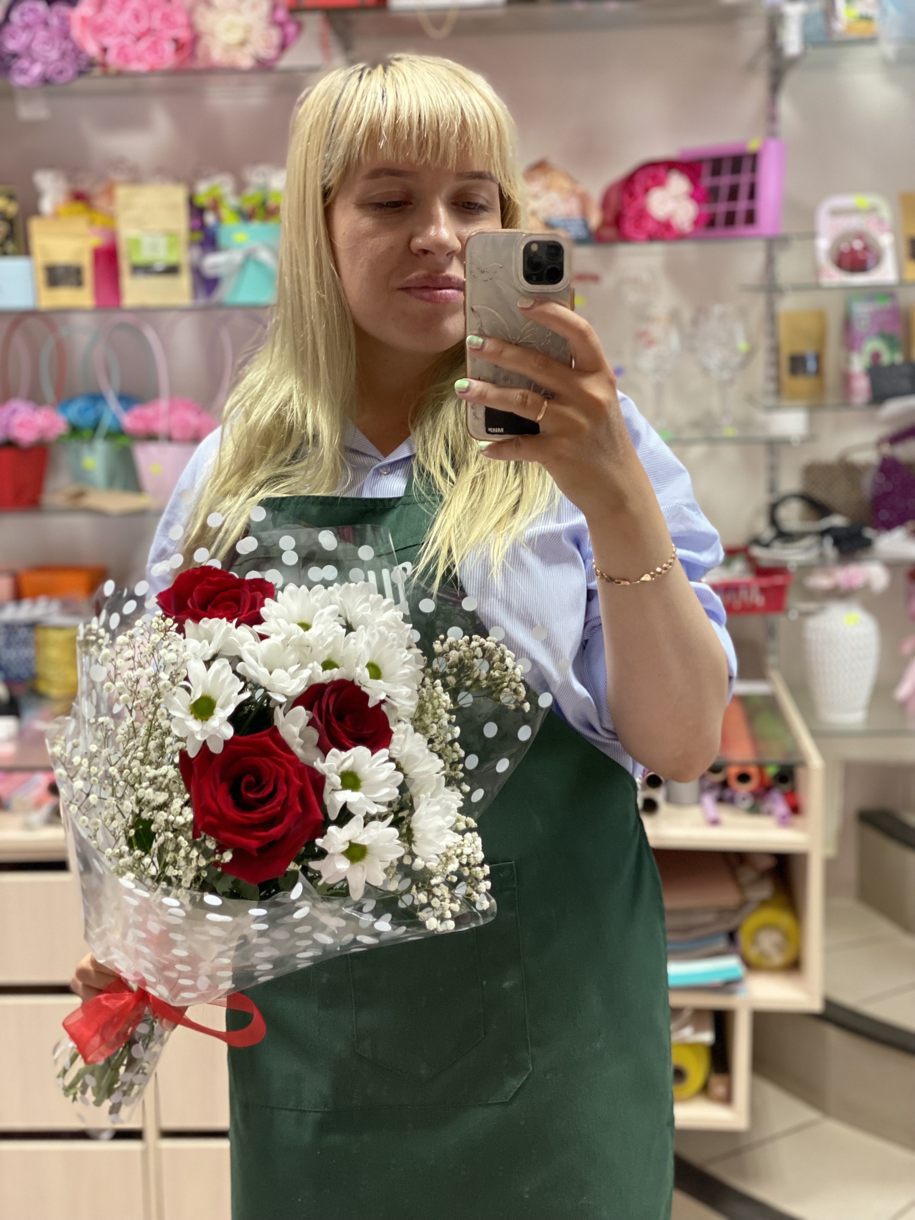 Букет из цветов микс 