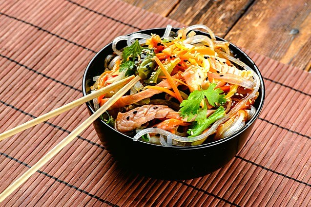 WOK лосось терияки