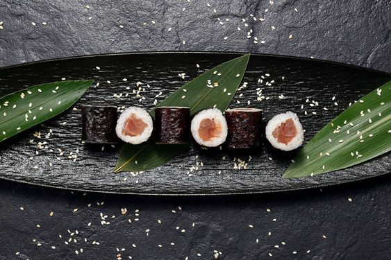Simple roll тунец