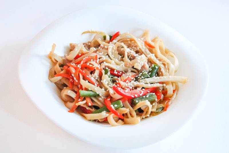 Удон + овощи + соус терияки + цыпленок