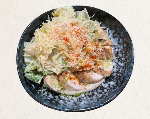 Салат с куриной грудкой