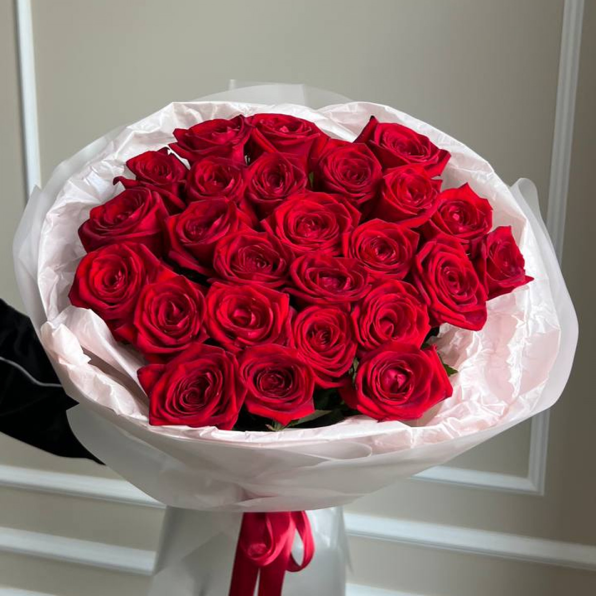 Моно букет из 25 роз Россия (предзаказ)