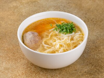 Куриный суп с домашней лапшой