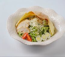 Цезарь с курицей