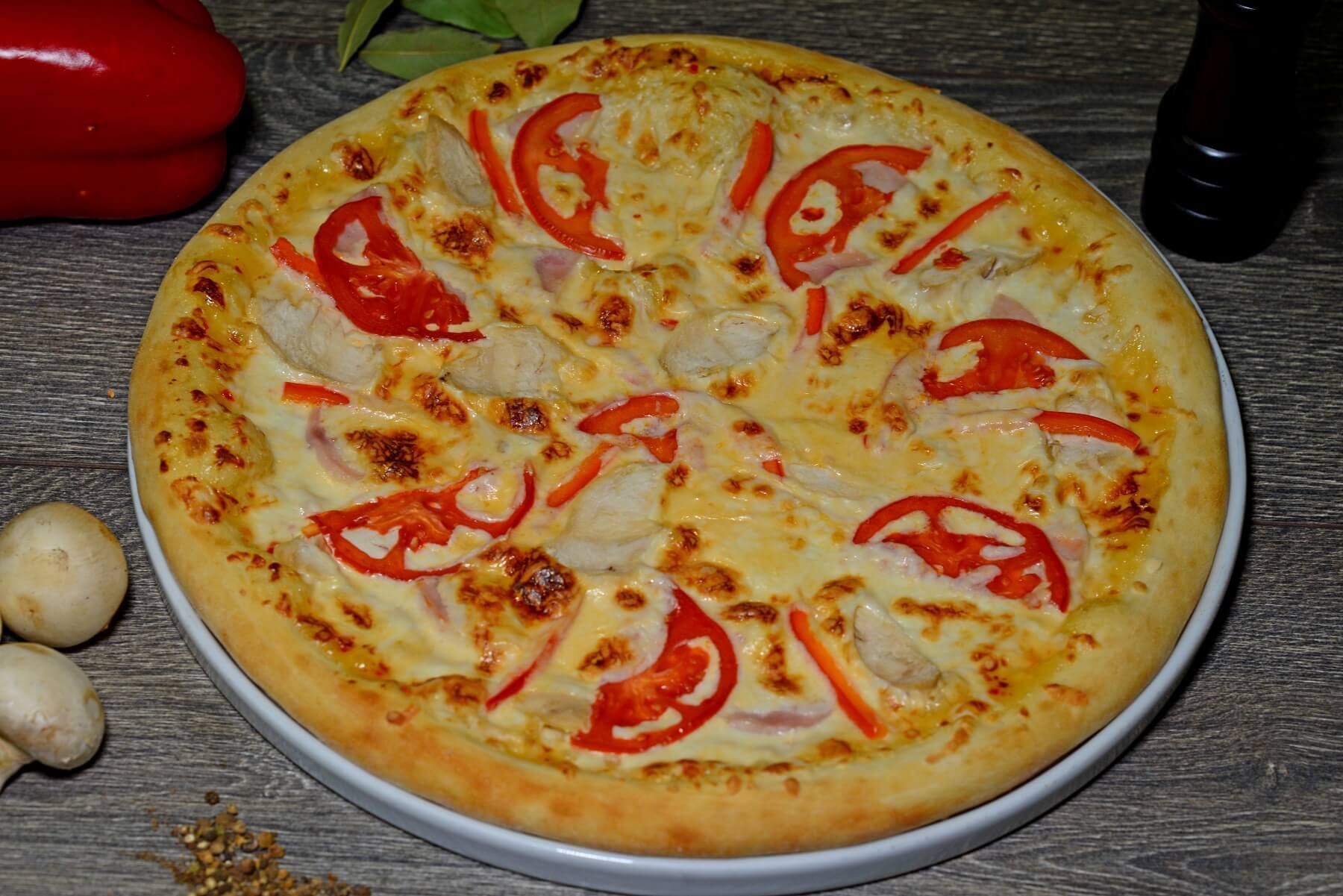 Пицца фирменная. 700 гр.
