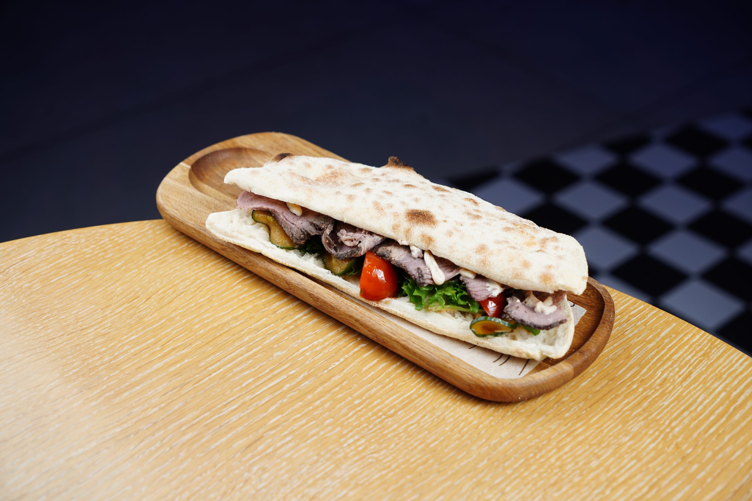 Панини с пастрами из говядины и айоли кимчи