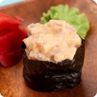 Спайси суши с мидиями