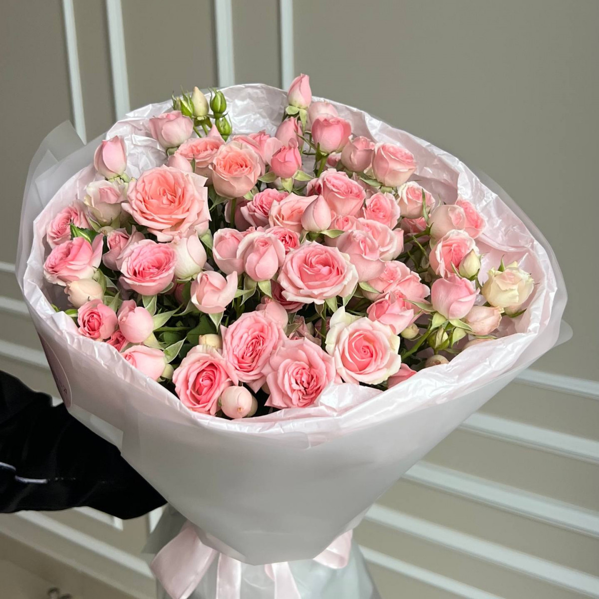 Моно букет из кустовых роз 1