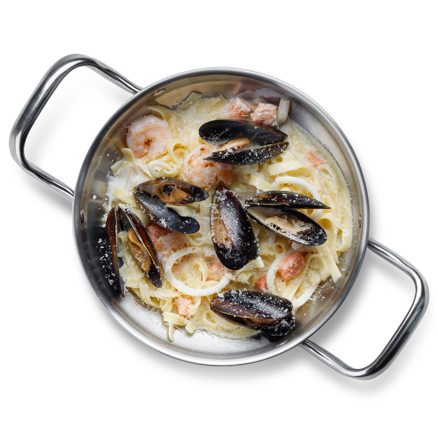 Тальятелле с морепродуктами в сливочном соусе