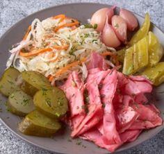 Ассорти из бочковых солений