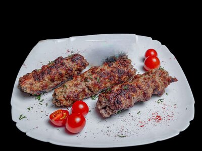 Люля баранина с летним салатом