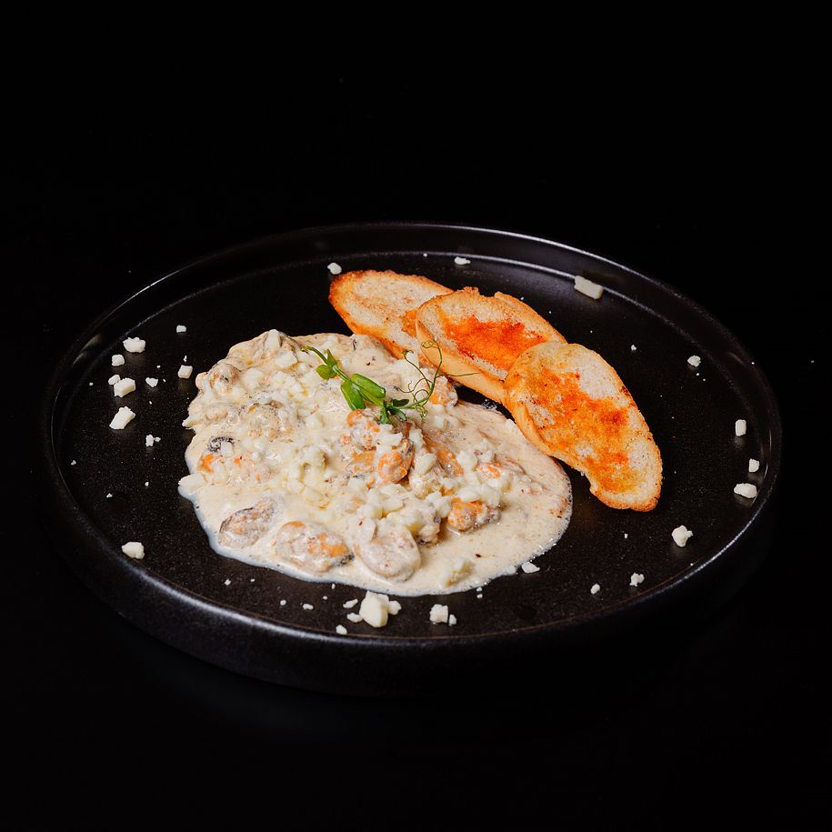 Мидии под сыром