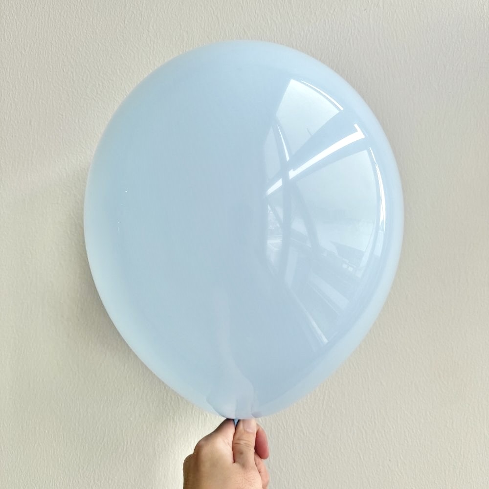 Шар любого цвета с гелием 30 см.