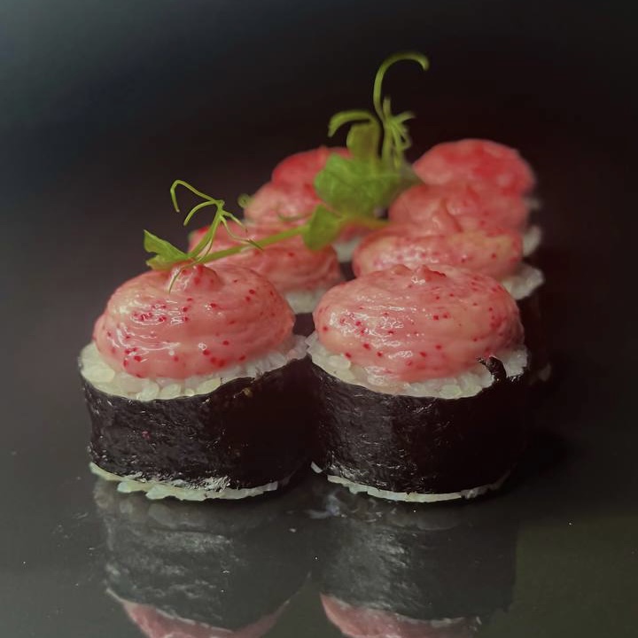 Ролл Запечённый с крабом и масаго