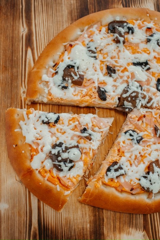 Пицца ветчина/грибы