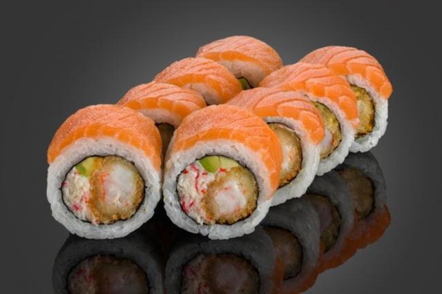 Ролл Манхеттен с лососем ВС