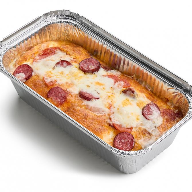 Омлет с колбасками и сыром