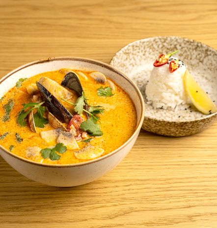 Том ям из морепродуктов