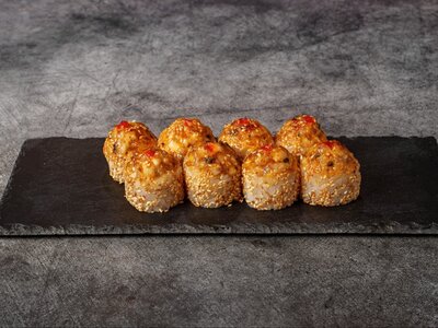 Острые запечённые роллы с курицей
