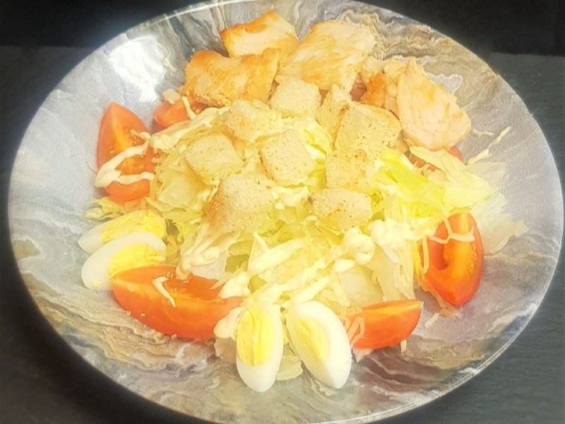 Цезарь с курицей