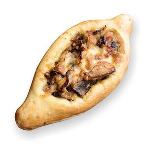 Лодочка с курицей и грибами
