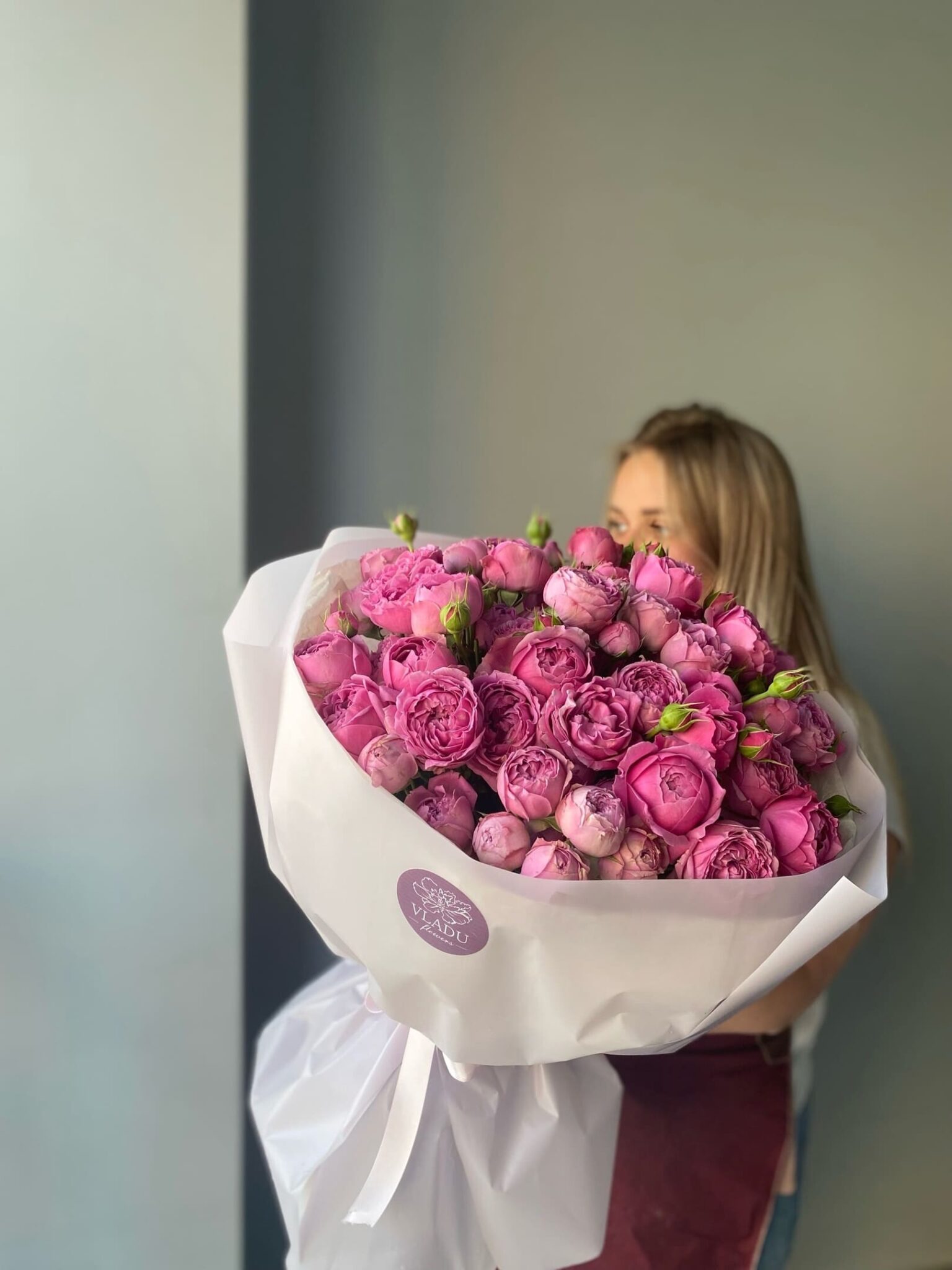 Букет кустовых роз