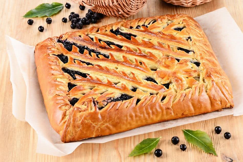 Пирог с черникой 1 кг