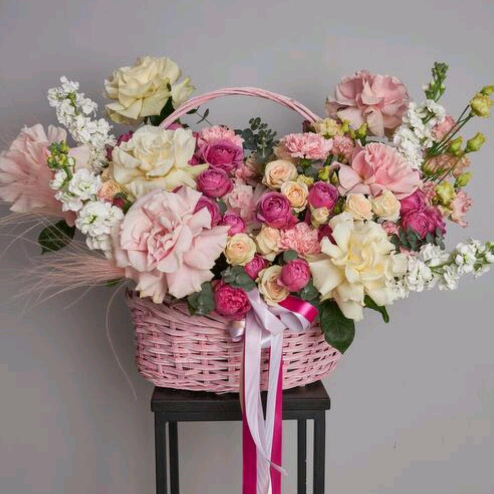 ОГРОМНАЯ корзина цветов