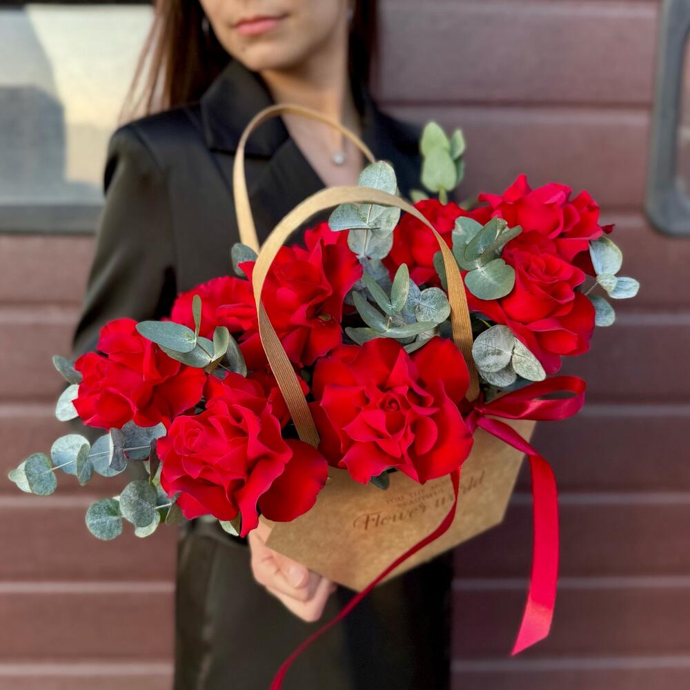 Сумочка | Красные Розы и эвкалипт