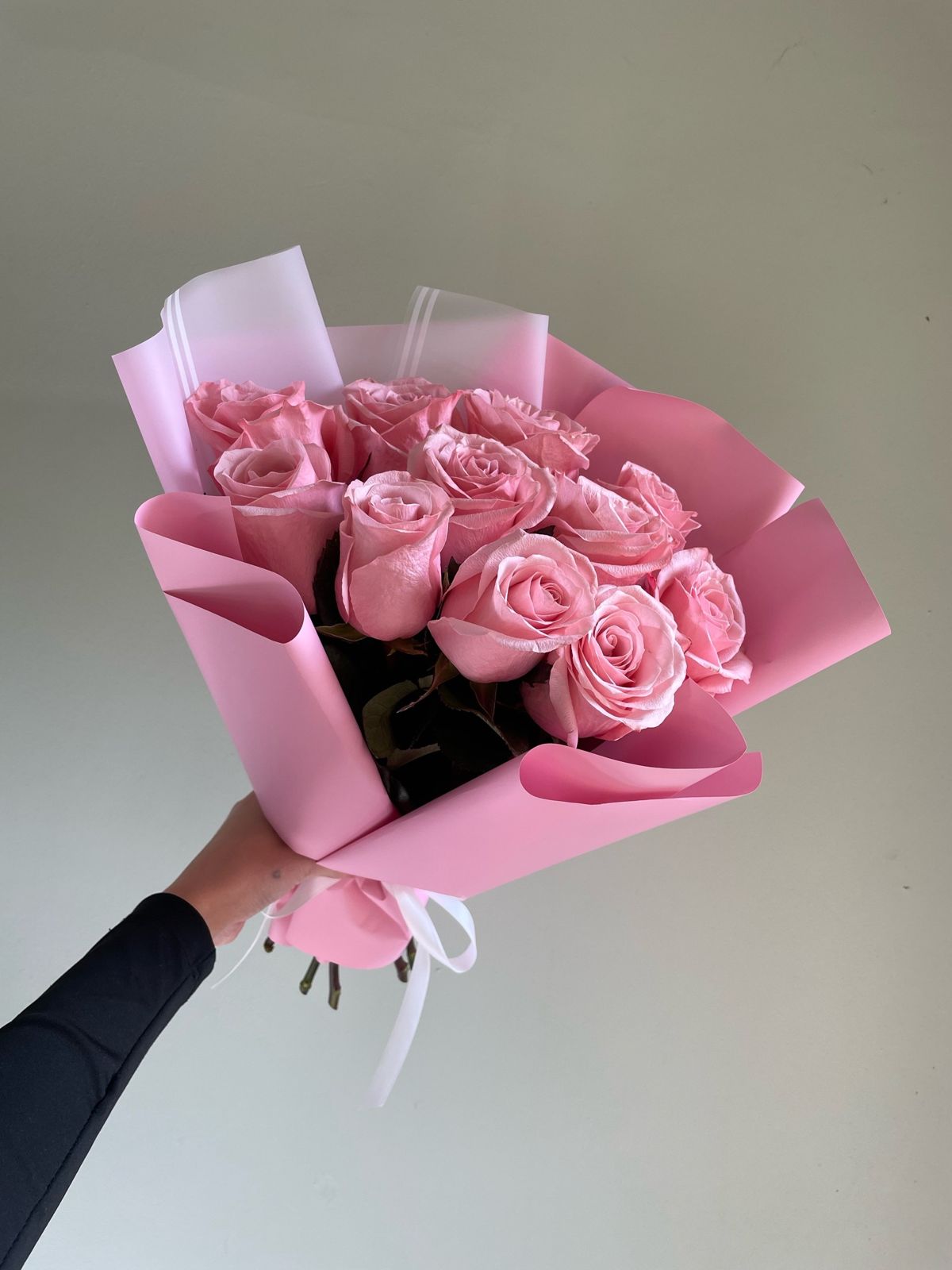 11 роз в оформлении