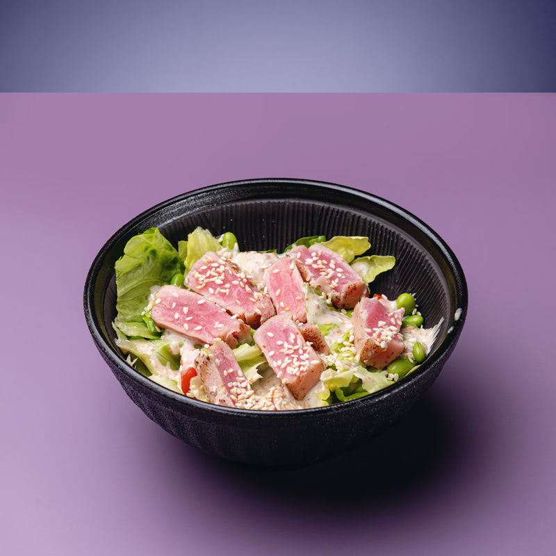 Салат с тунцом и ореховым соусом