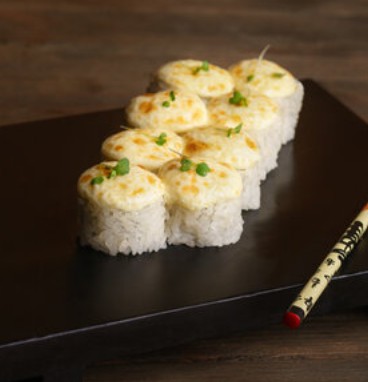 Запеченный ролл Сырный